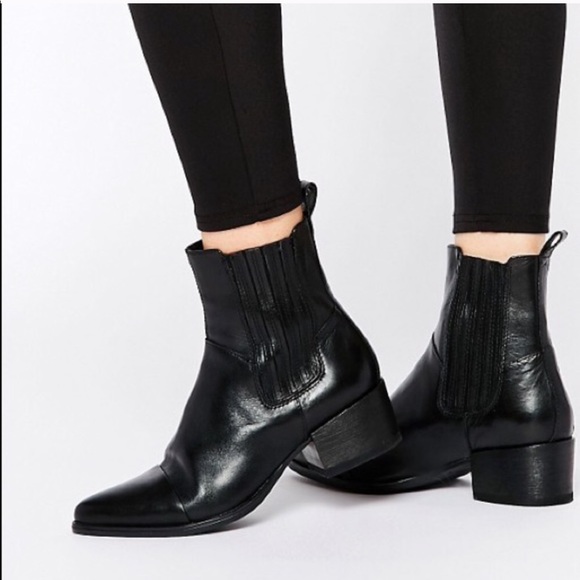 vagabond shoemakers marja embossed chelsea boot